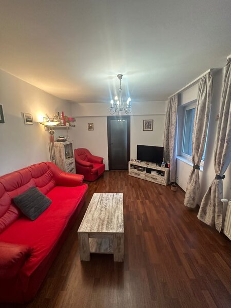 Ultracentral, str. Batistei nr. 9, inchiriez apartament 2 camere,