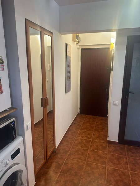 Ultracentral, str. Batistei nr. 9, inchiriez apartament 2 camere,